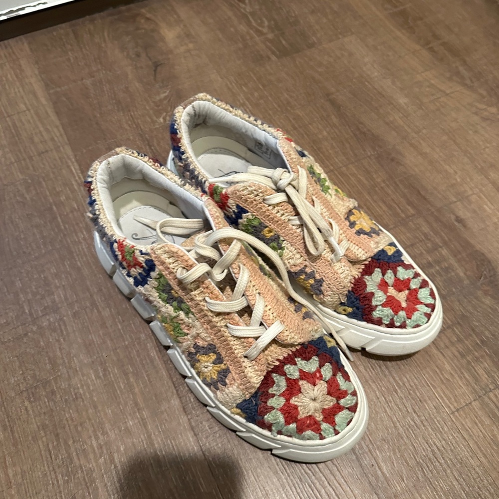 Free People Catch Me If You Can Crochet Sneakers Size 8